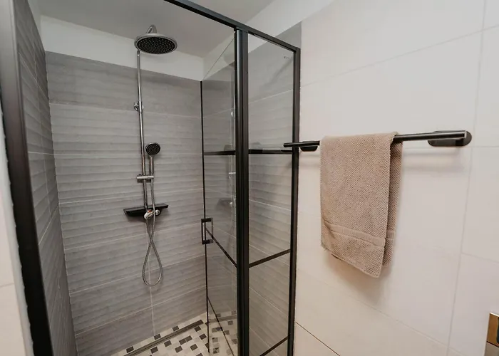 Apartamento 8 Timişoara